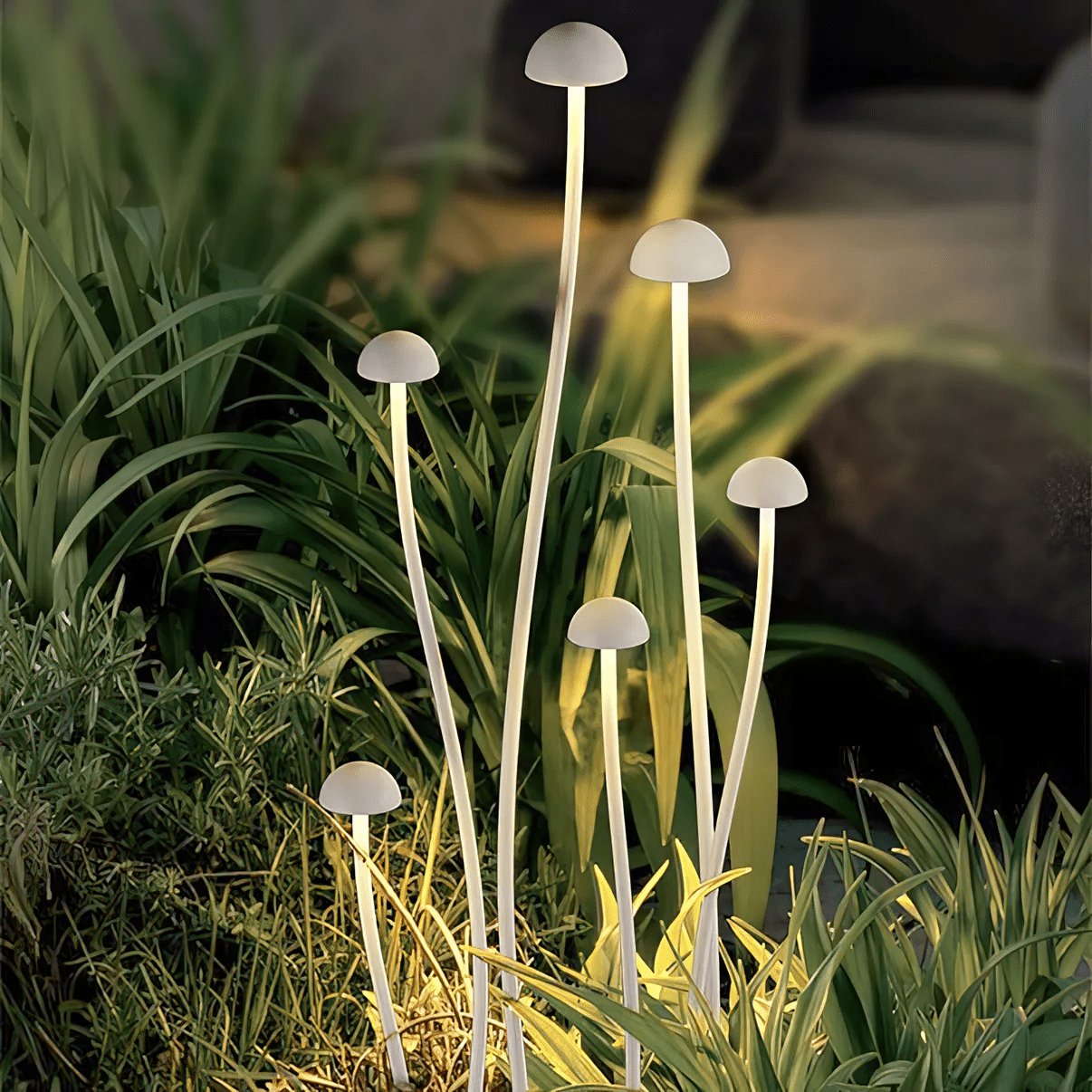 Nolv Outdoor Lamp-Neutral Decor