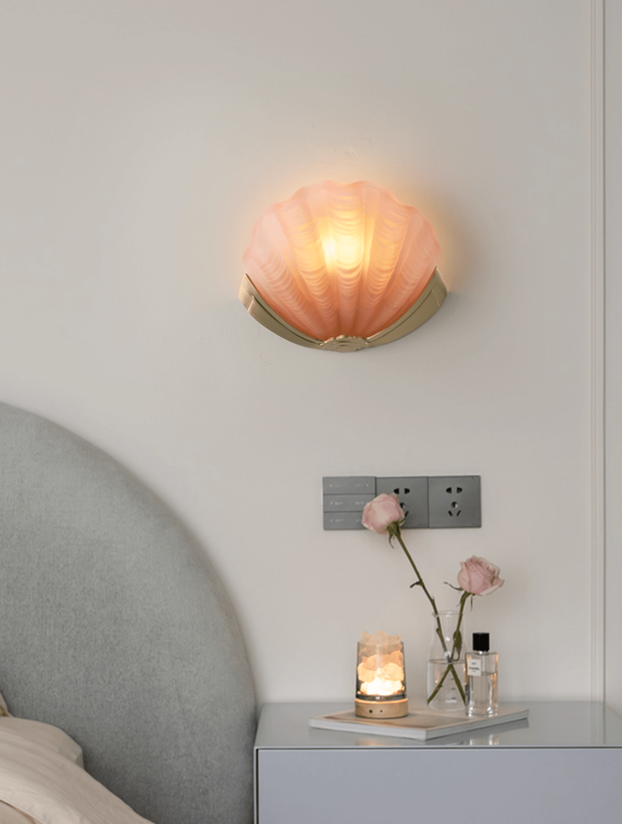 Nico Art Deco Glass Scallop Wall Light-Neutral Decor