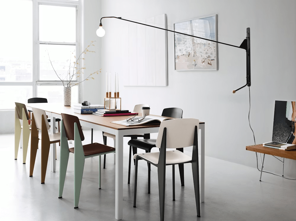 Black Long Arm Wall Lamp-Neutral Decor
