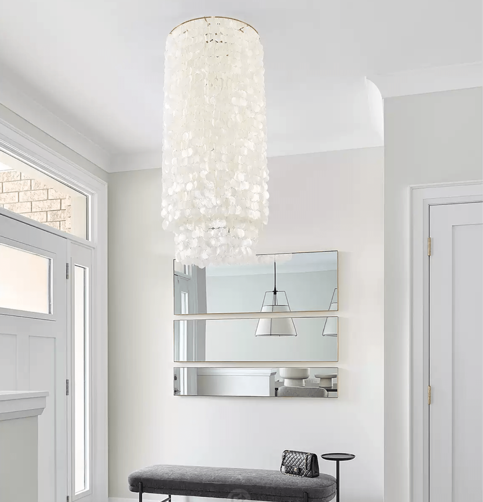 Zolt Luxurious Column Chandelier-Neutral Decor