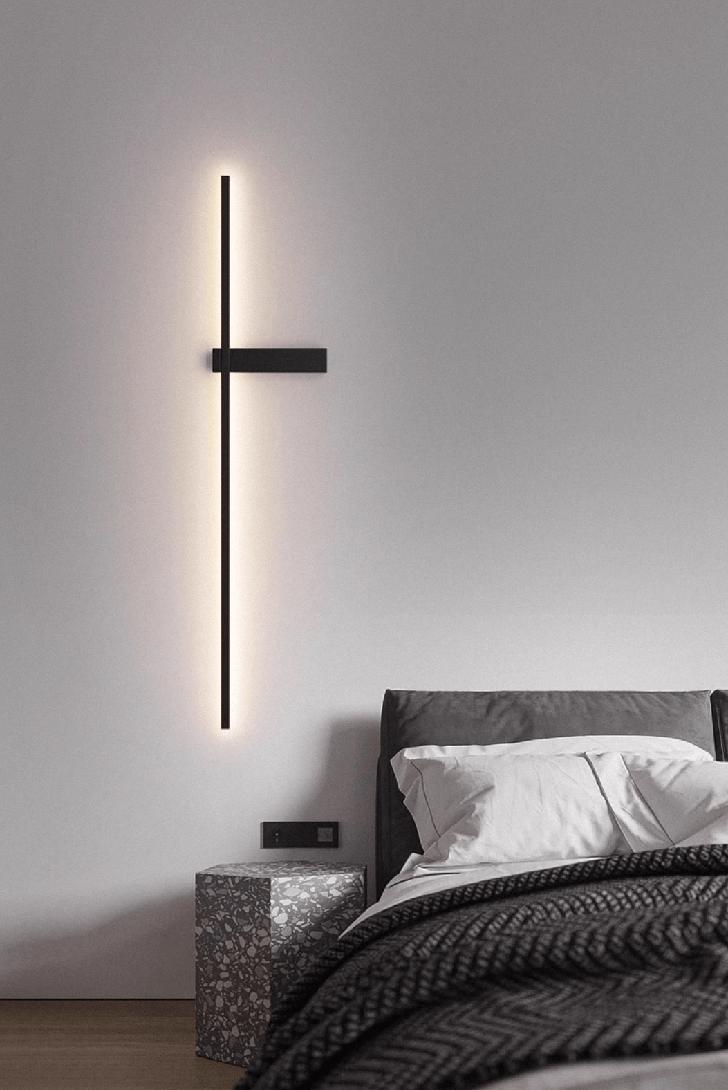 Mesv Linear Rechargeable Black Wall Lamp-Neutral Decor