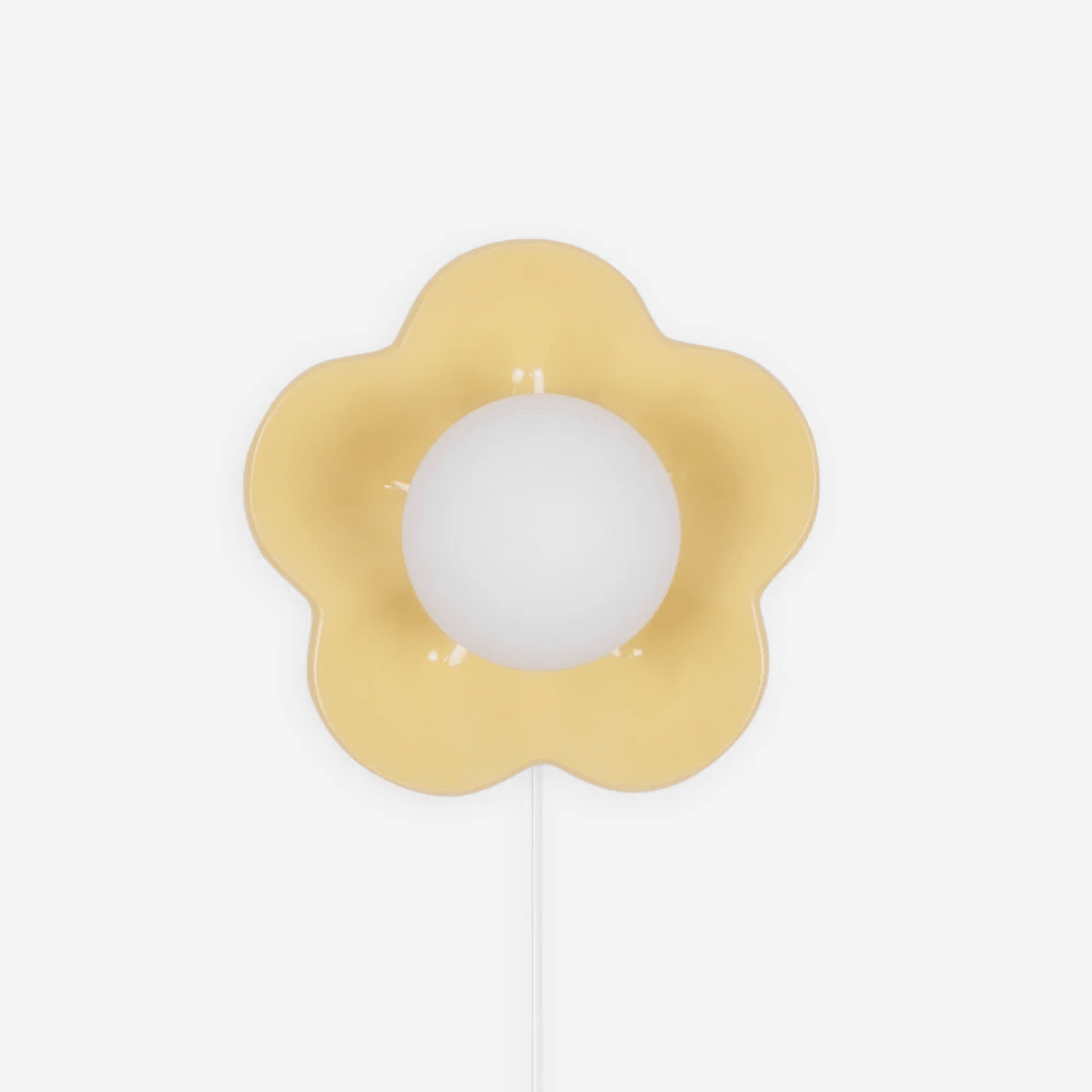 La fleur Plug-in Wall Lamp-Neutral Decor