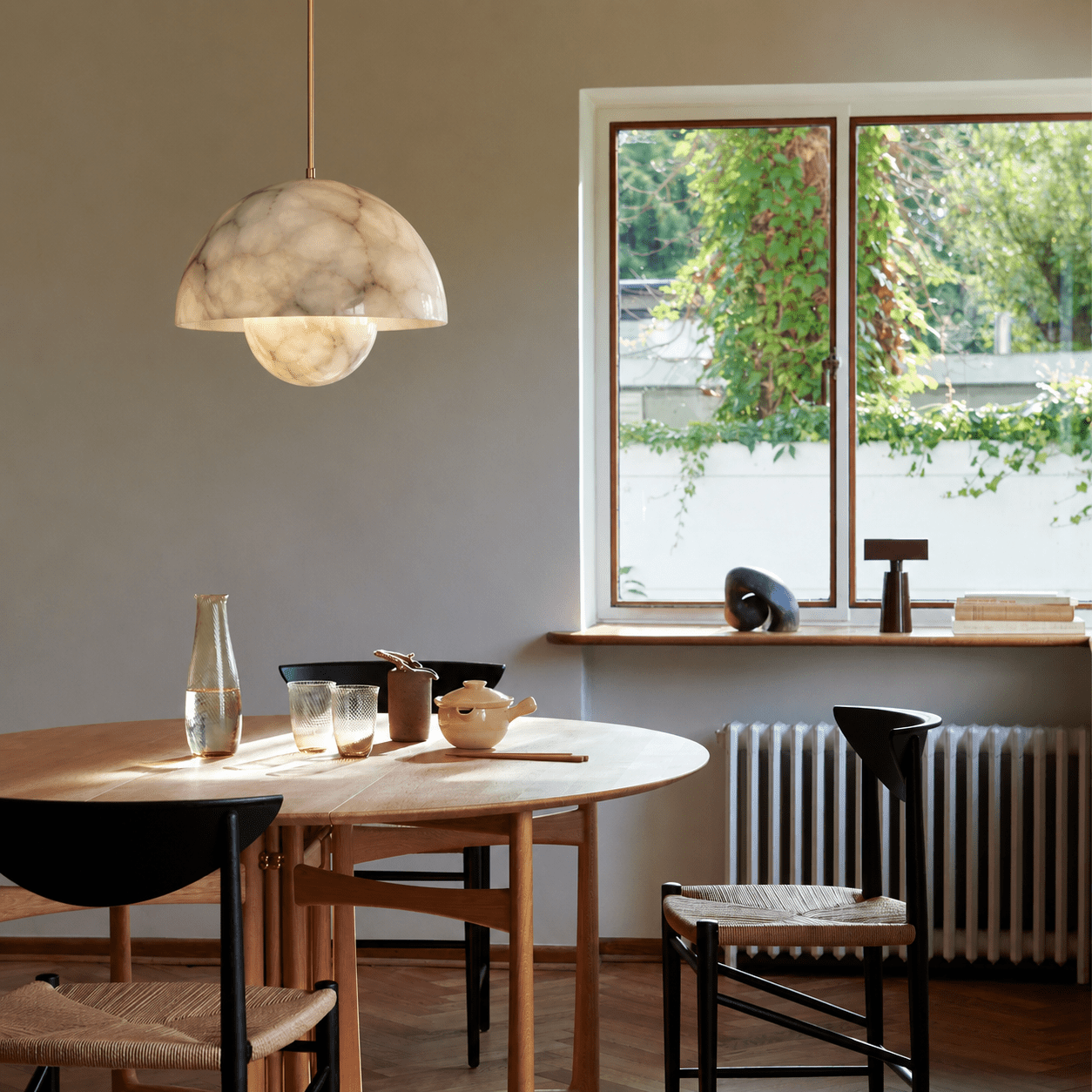 Alabaster Bud Pendant Lamp-Neutral Decor