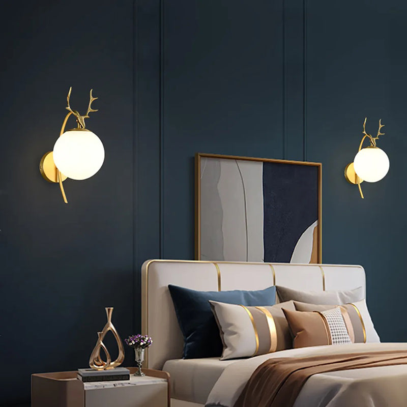 Valentina Modern Art-Deco Deer Bedside Wall Lamp, Black/Gold - Neutral Decor