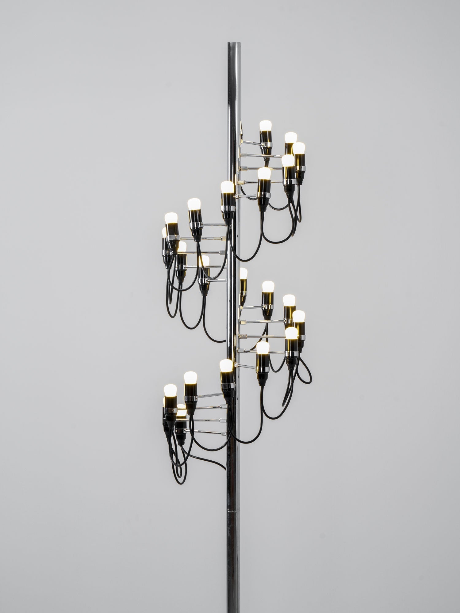 Olliryra Sculptural Steel Floor Lamp-Neutral Decor