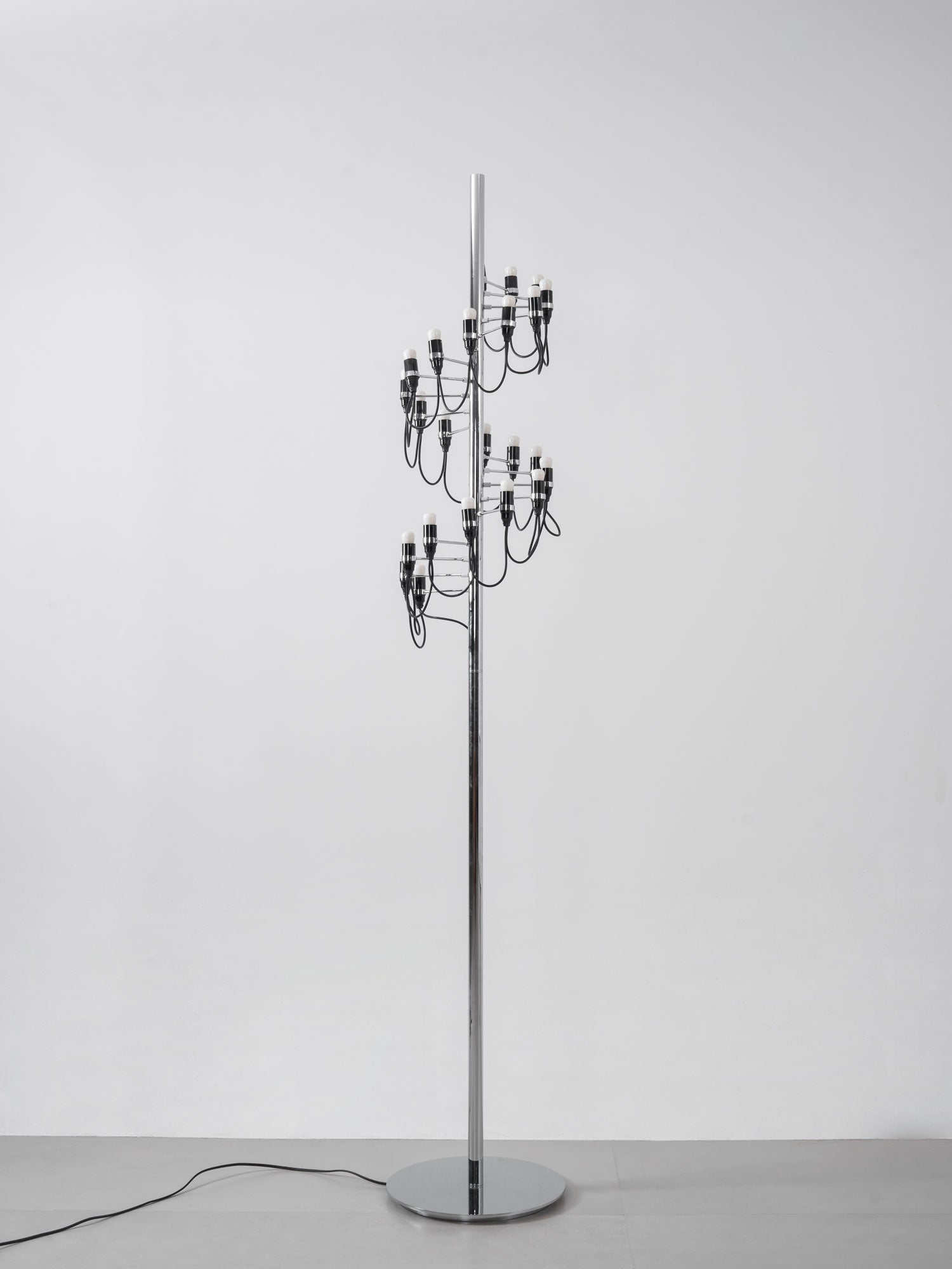 Olliryra Sculptural Steel Floor Lamp-Neutral Decor