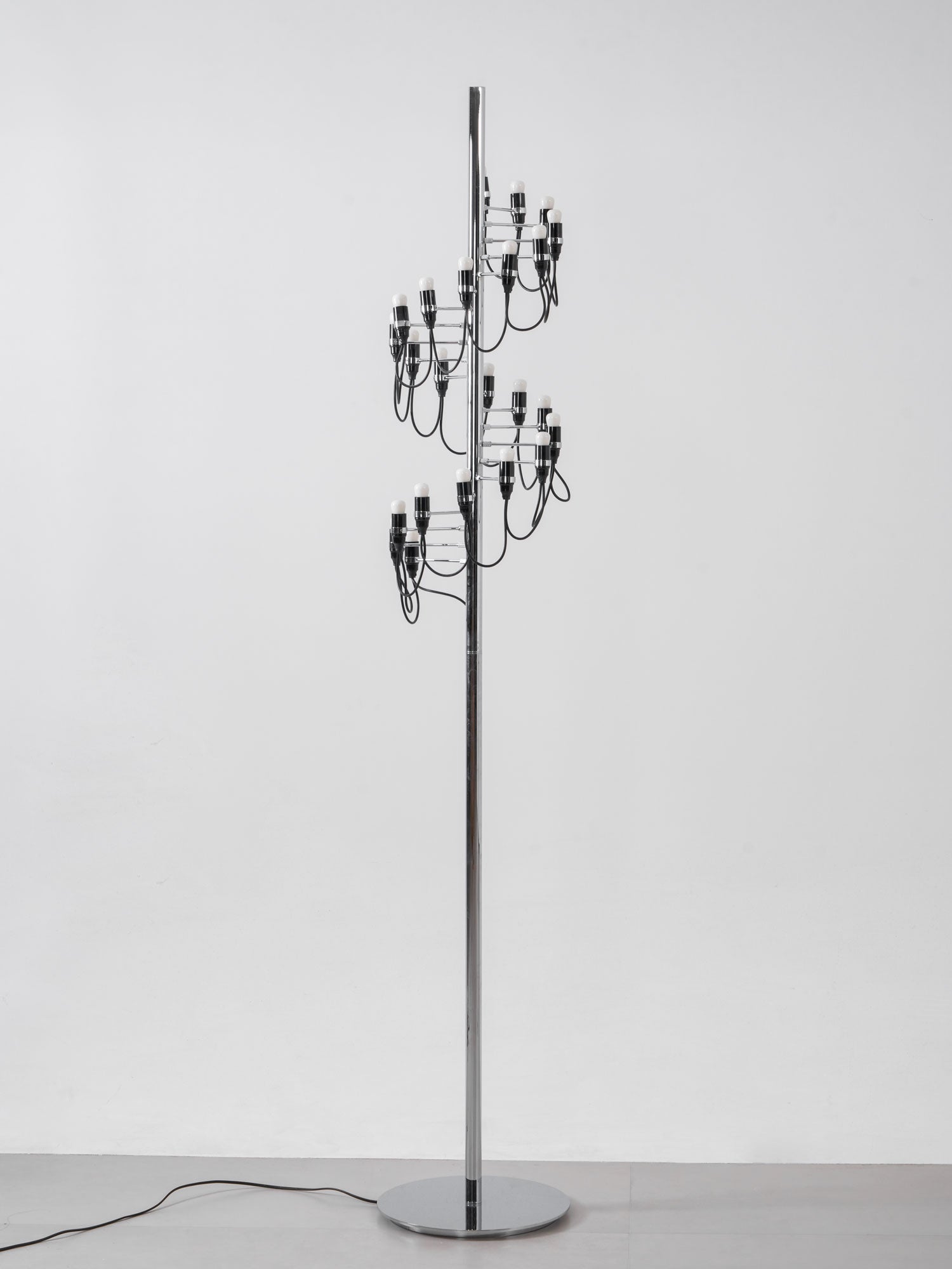 Olliryra Sculptural Steel Floor Lamp-Neutral Decor