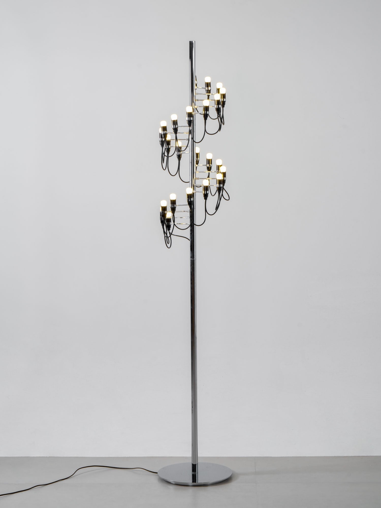 Olliryra Sculptural Steel Floor Lamp-Neutral Decor