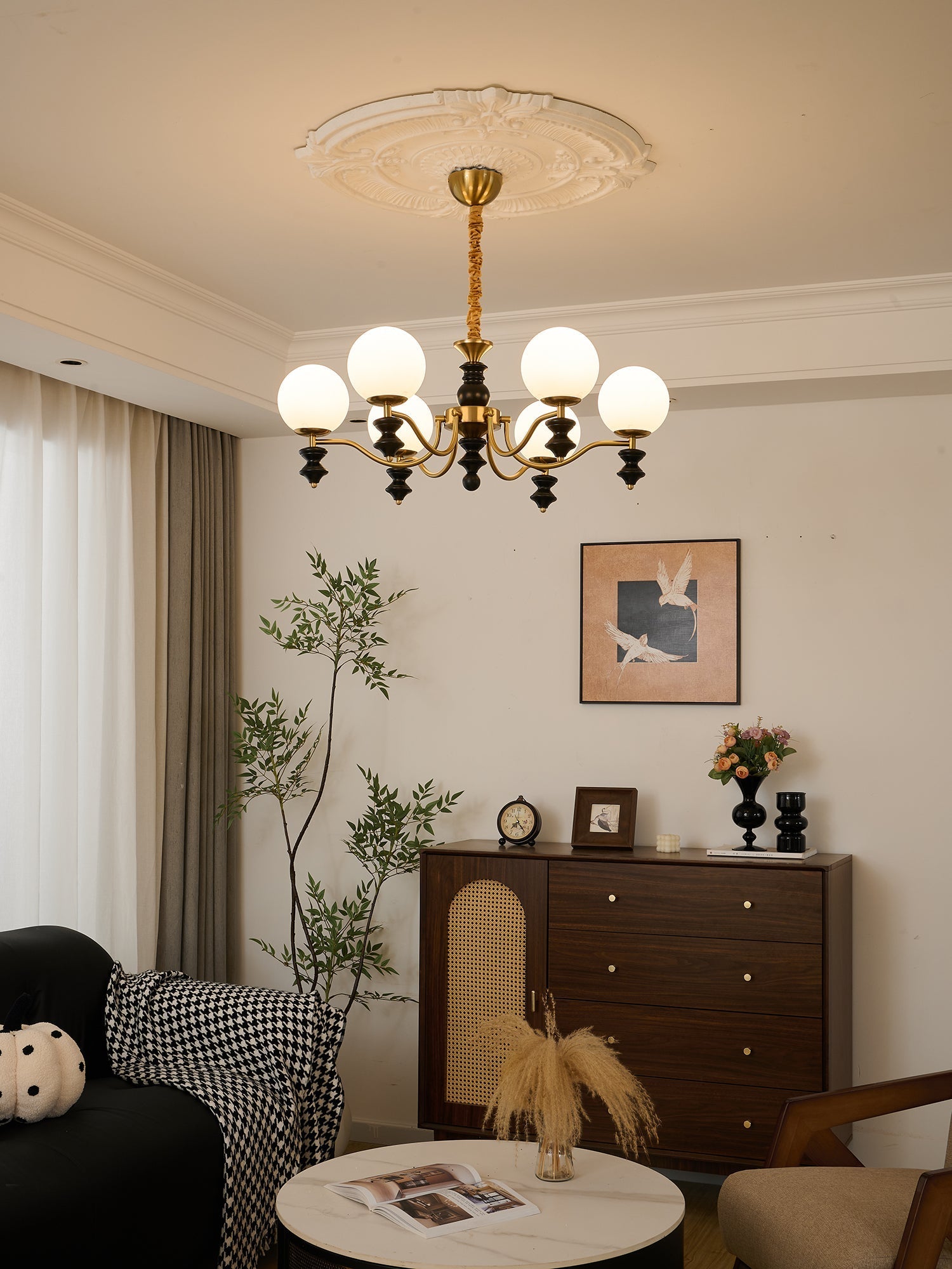 Ordore Traditional Elegance Vintage Wood Chandelier-Neutral Decor
