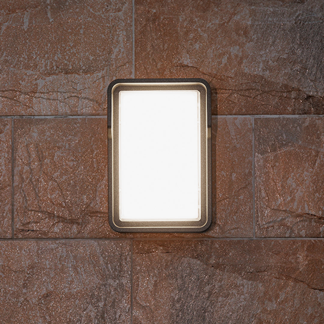 Stan Square Minimalist LED Outdoor Wall Light
