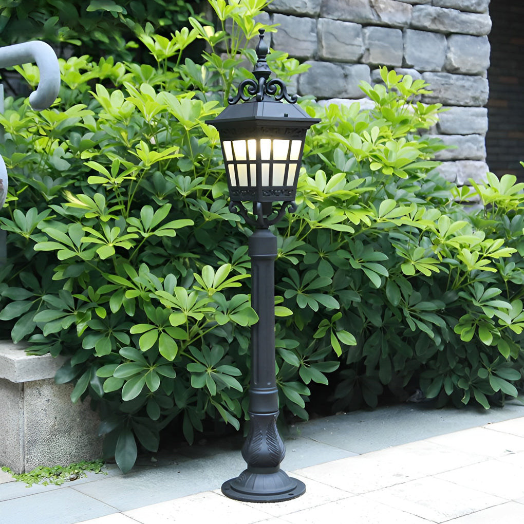 Articula European Style Glass Outdoor Post Lamp