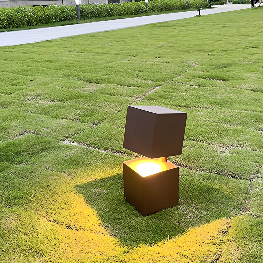 Brooker Modern Geometric Solar Outdoor Lawn Light