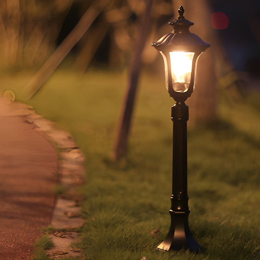 Nor Vintage Classic LED Outdoor Lawn Post Light