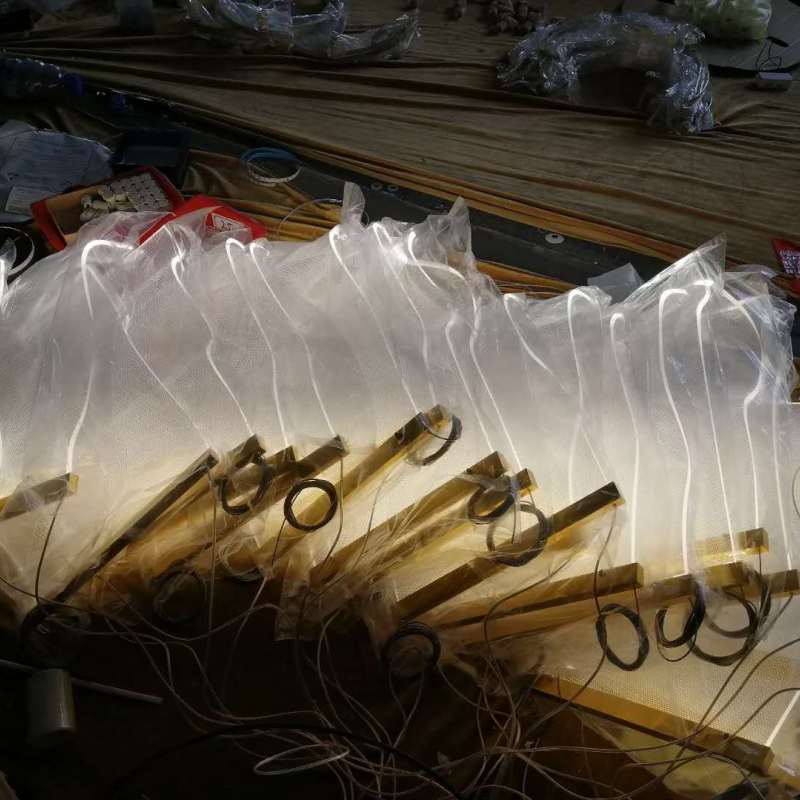 Arisha Luxury Artistic Chandelier, Gold - Neutral Decor