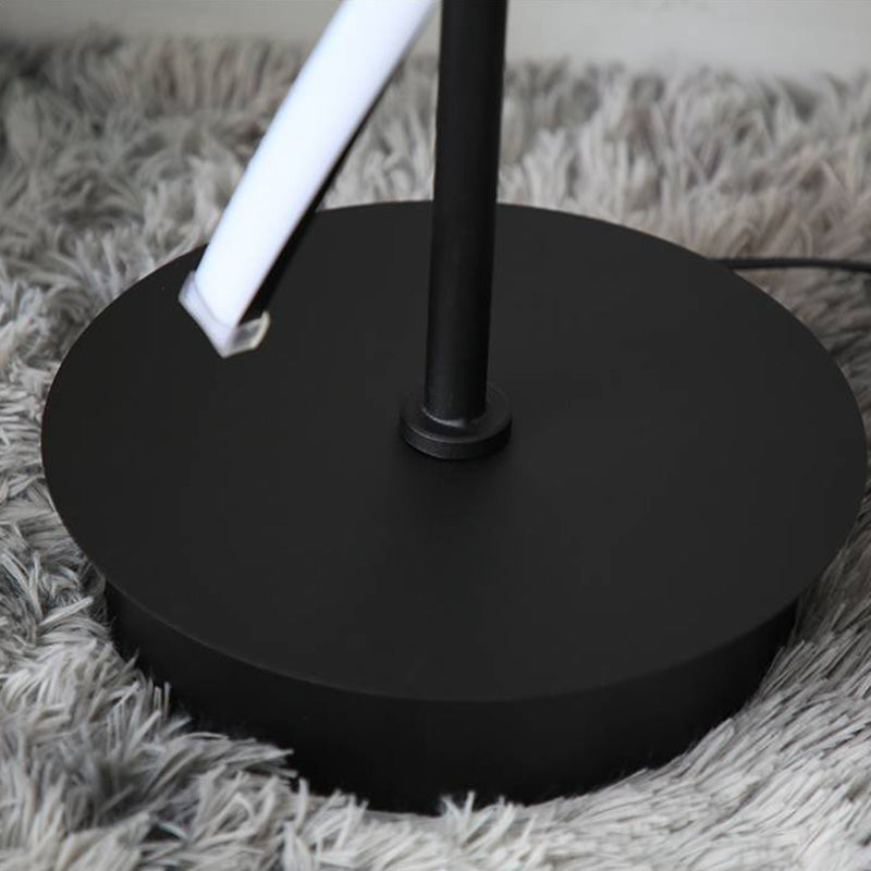 Mira Postmodern Linear Acrylic Floor Lamp, Black/White - Neutral Decor
