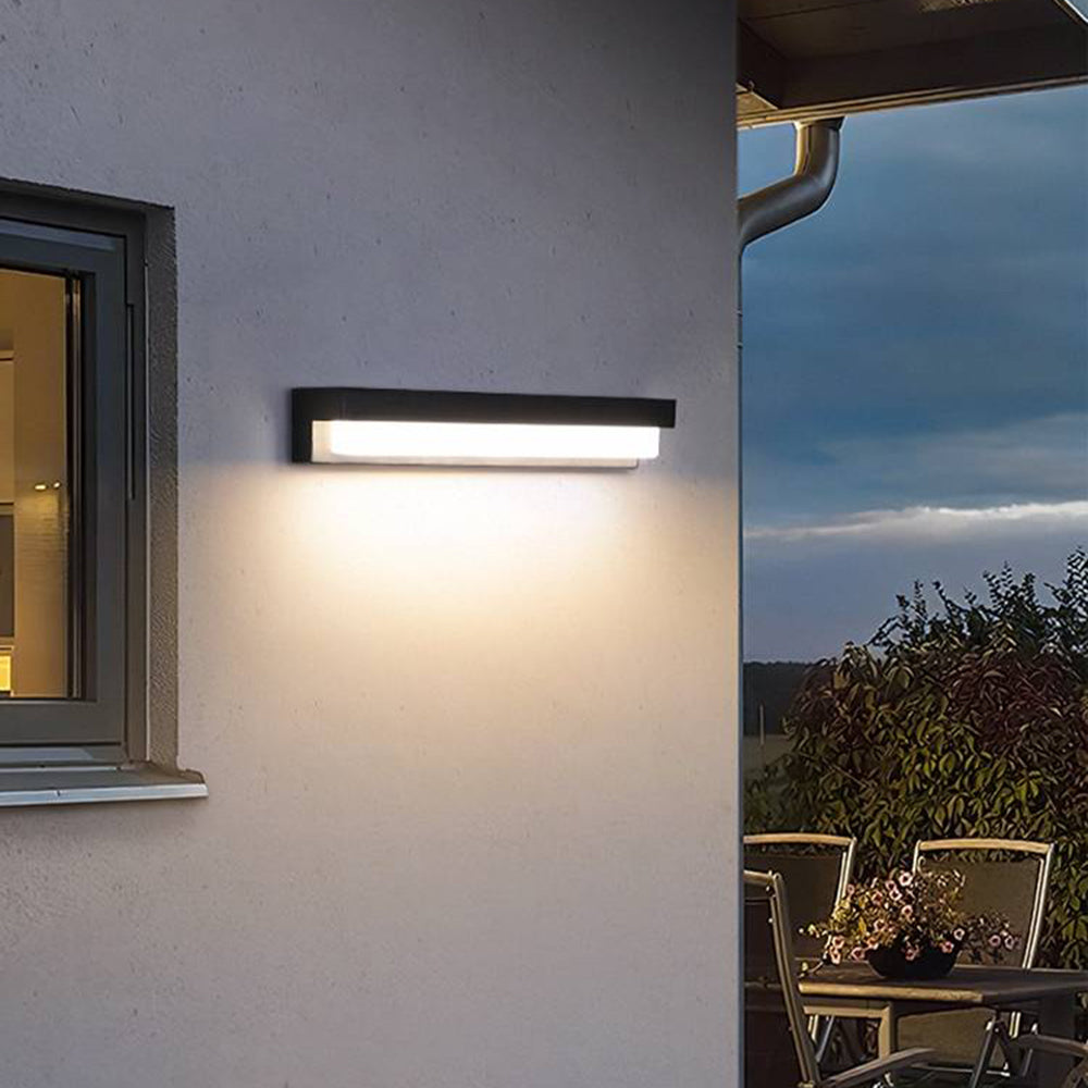 Ray Minimalist Solar Linear Acrylic Outdoor Wall Lamp, Black - Neutral Decor