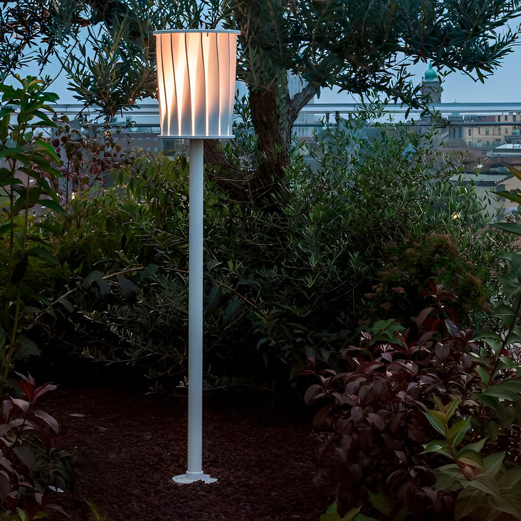 Lare Rotating Design Vertical Steel Outdoor Floor Lamp