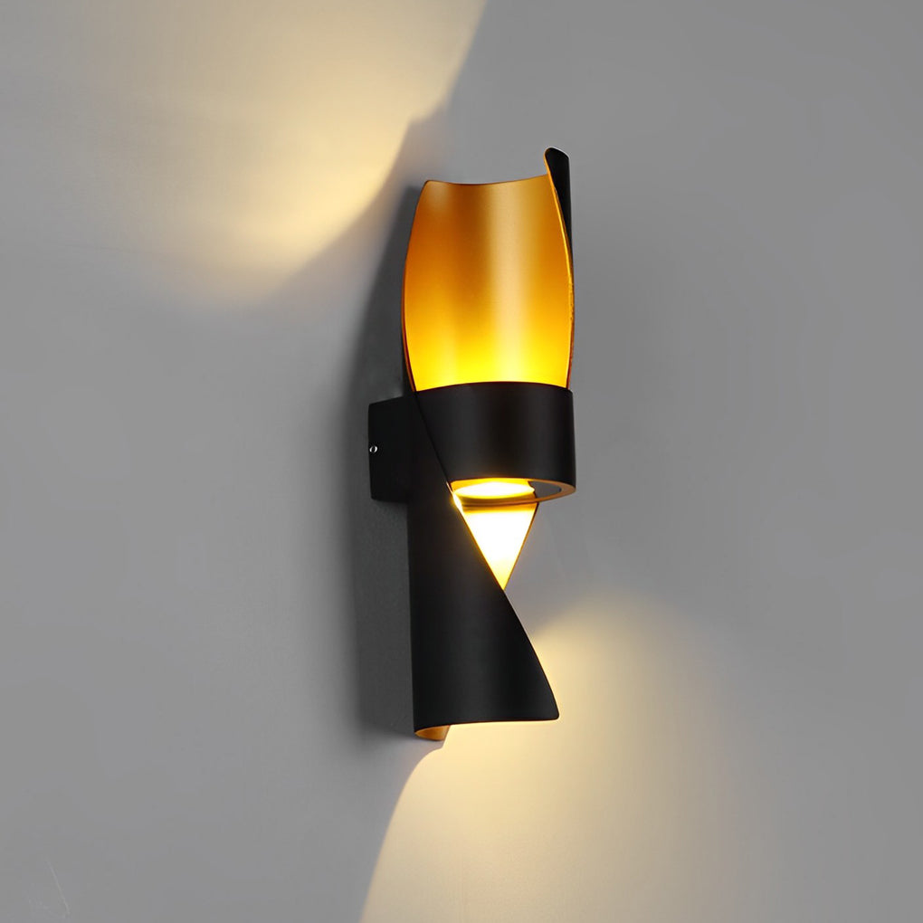 Wever Spiral Outdoor Wall Mounted Light