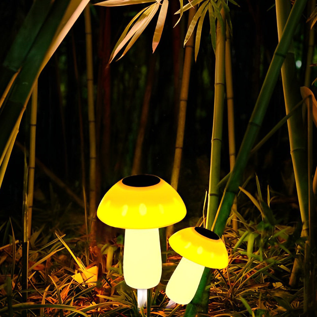 Eloie Mushroom Solar LED Plastic Outdoor Lawn Light