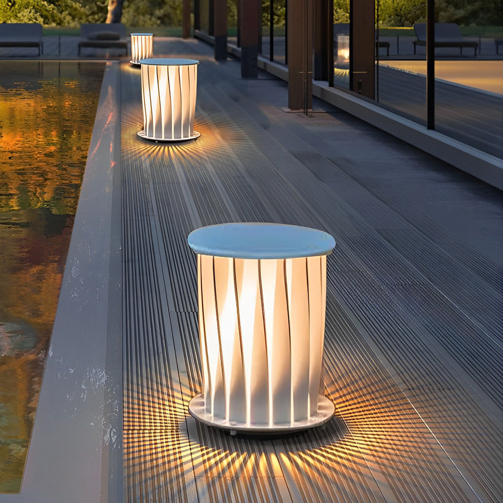 Noble Twisted Modern Solar Outdoor Lawn Lights