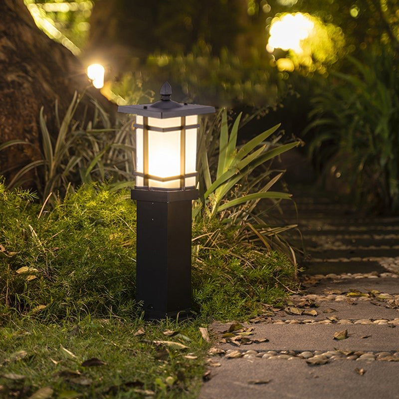 Maurice Elegant Vintage Retro Outdoor Pathway Lamp