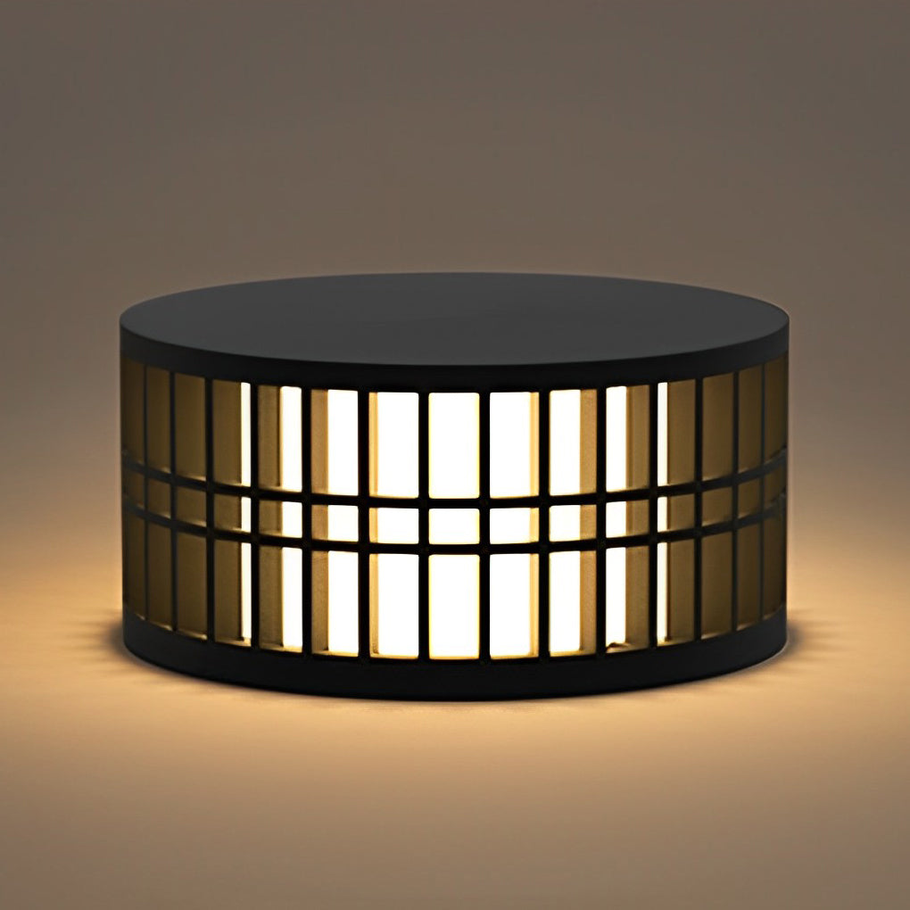 Shining Round Creative LED Modern Steel Outdoor Fence Post Lights