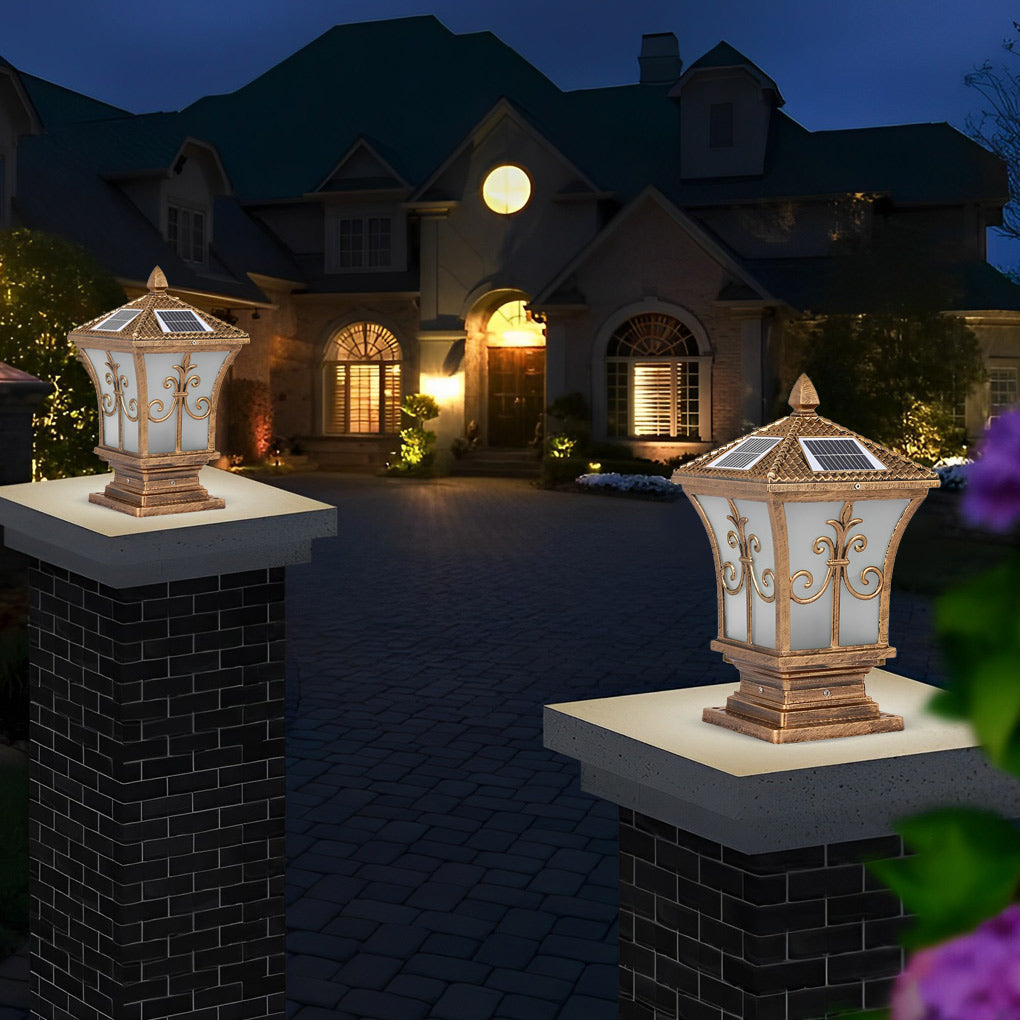 Leon Vintage Automatic Outdoor Fence Post Lights