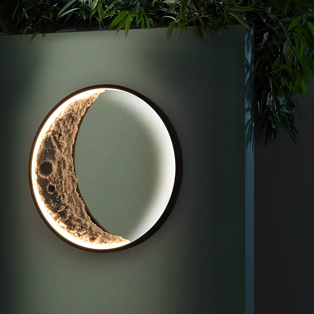 Sigmn Moon Crescent LED Resin Outdoor Wall Light