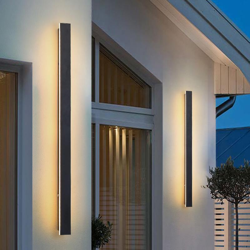 Raymo Classic Long LED Linear Outdoor Light