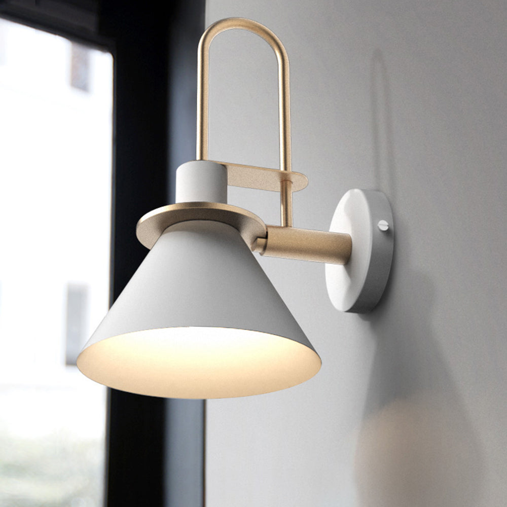 Valentina Vintage Horn Shape Metal Wall Lamp, Living room/Bedroom/Bathroom - Neutral Decor