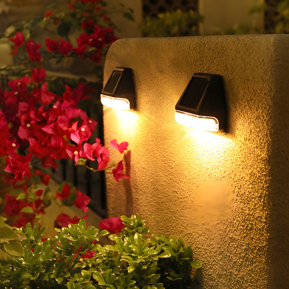 Euora Dusk-to-Dawn Sensor LED Solar PVC Outdoor Stair Lights