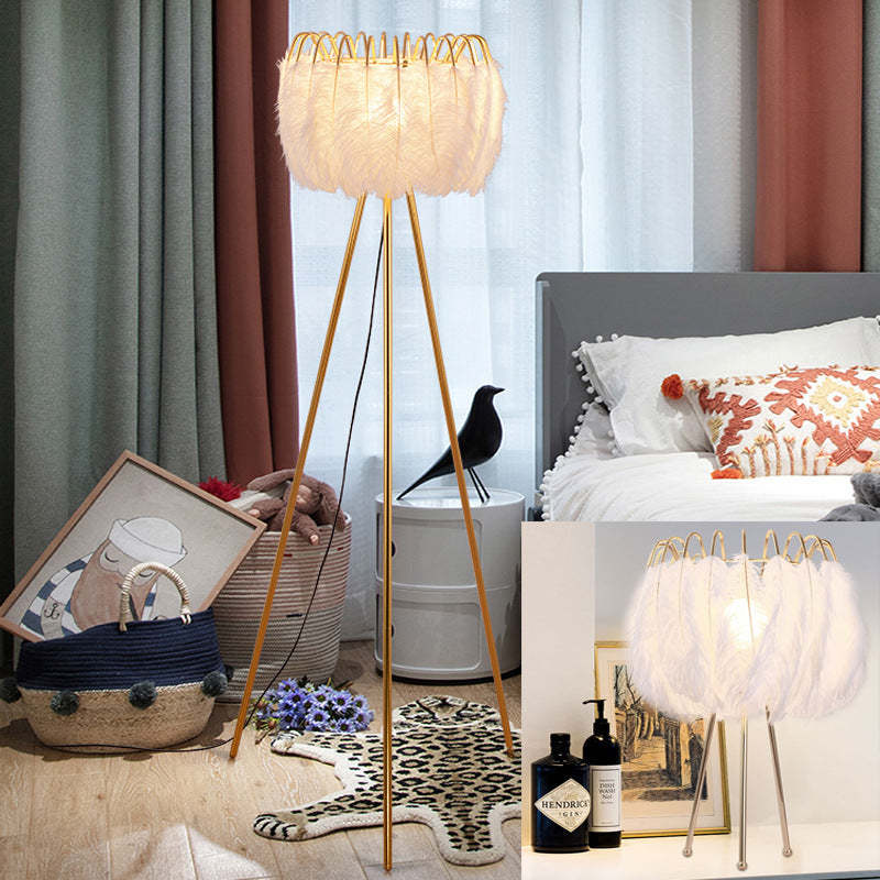 O'Moore Artistic Tripod Feather Floor Lamp, White - Neutral Decor