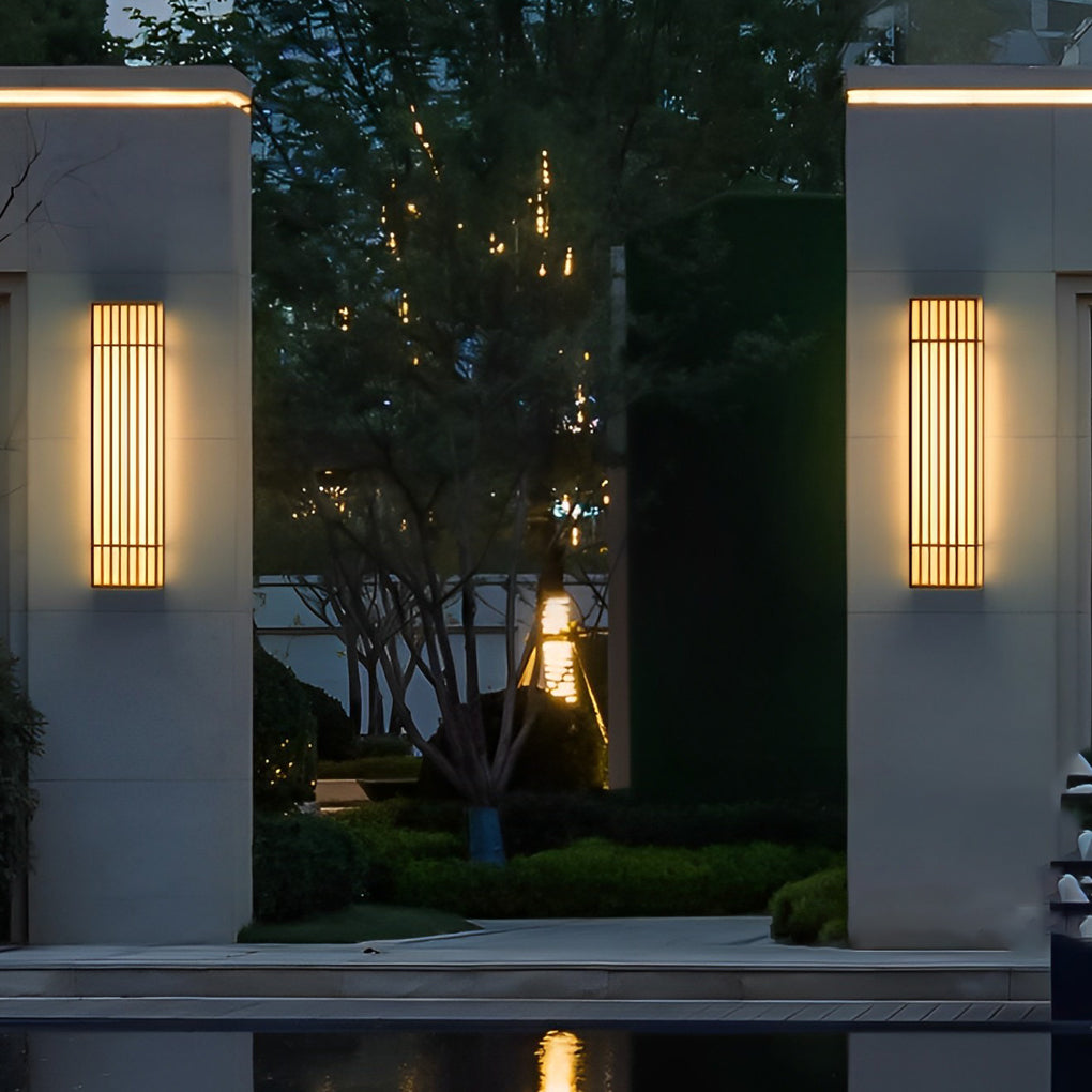 Grateful Retro Vertical Stripe Grid Steel Outdoor Wall Lamp