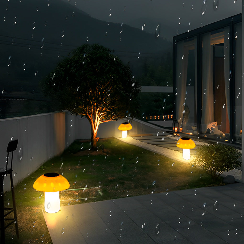 Eloie Mushroom Solar LED Plastic Outdoor Lawn Light
