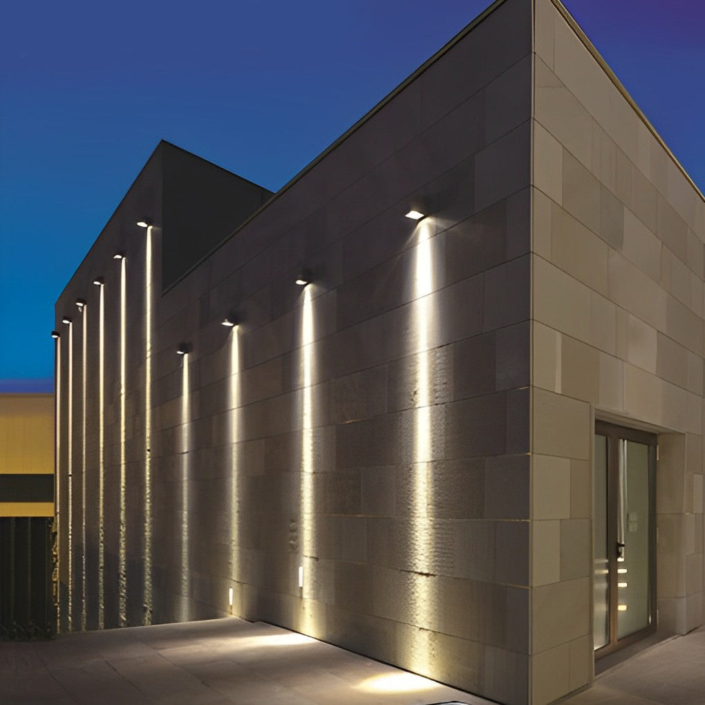 Gifford LED Classic Modern Outdoor Wall Lamp