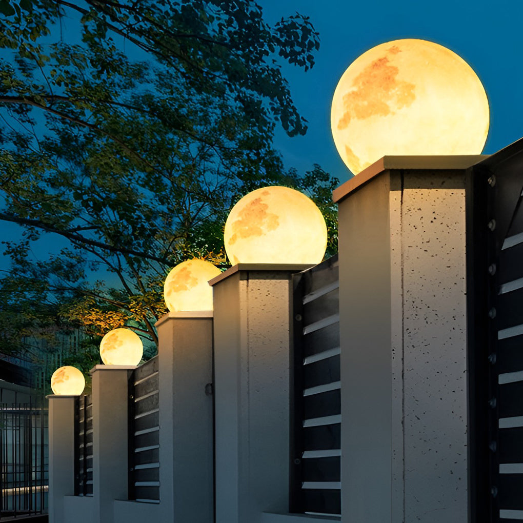 Norin Moon Modern Solar Post Caps PE Pillar Light
