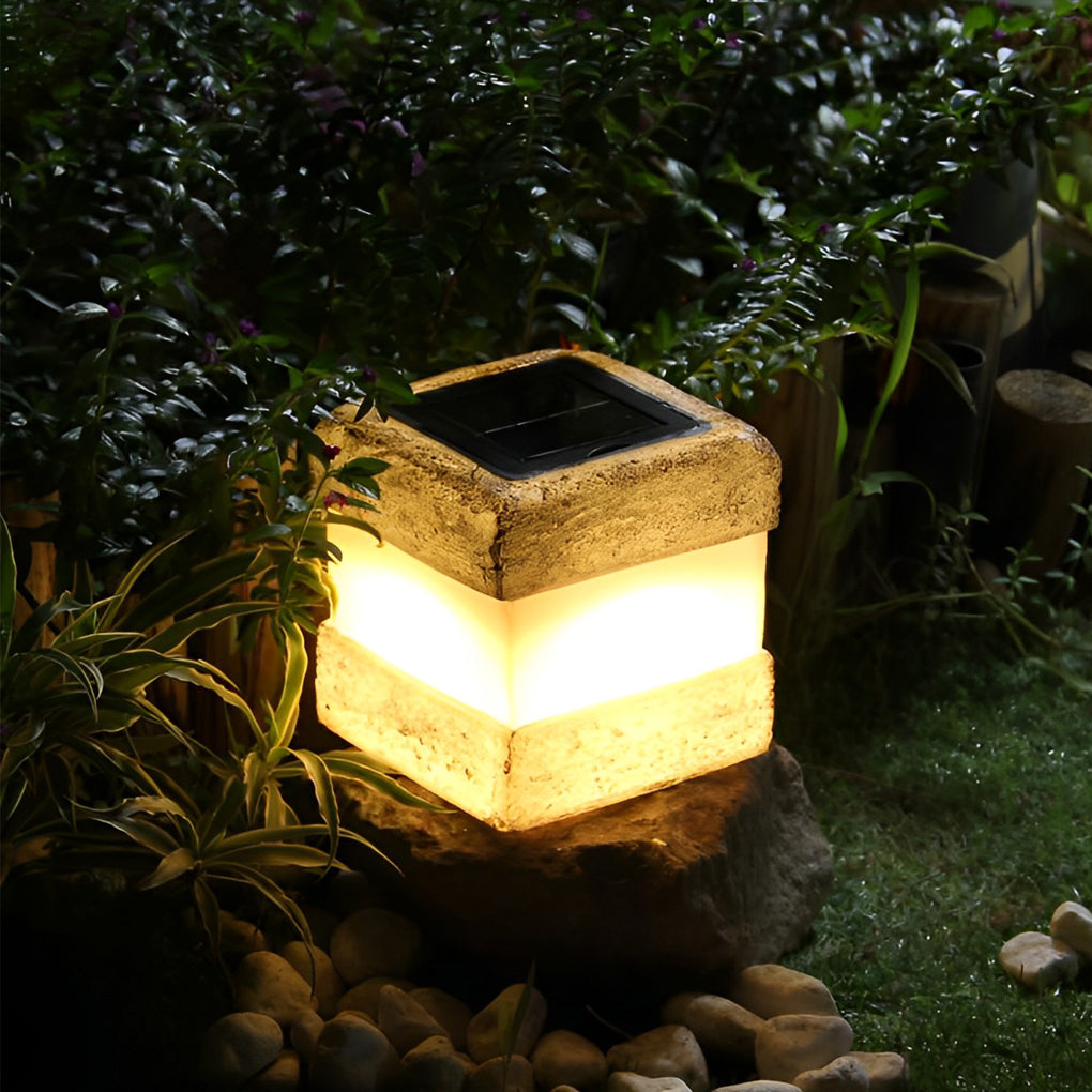 Thunder Sleek Square Solar Resin  Garden Lamp