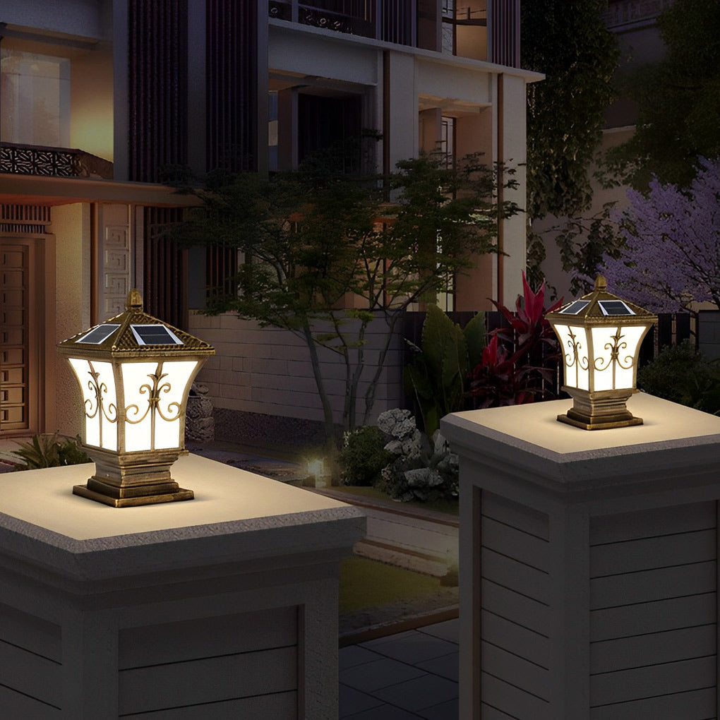 Leon Vintage Automatic Outdoor Fence Post Lights