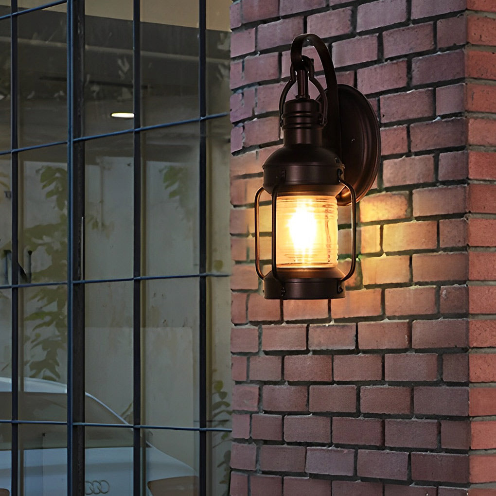 Jillian Vintage Versatile Outdoor Light