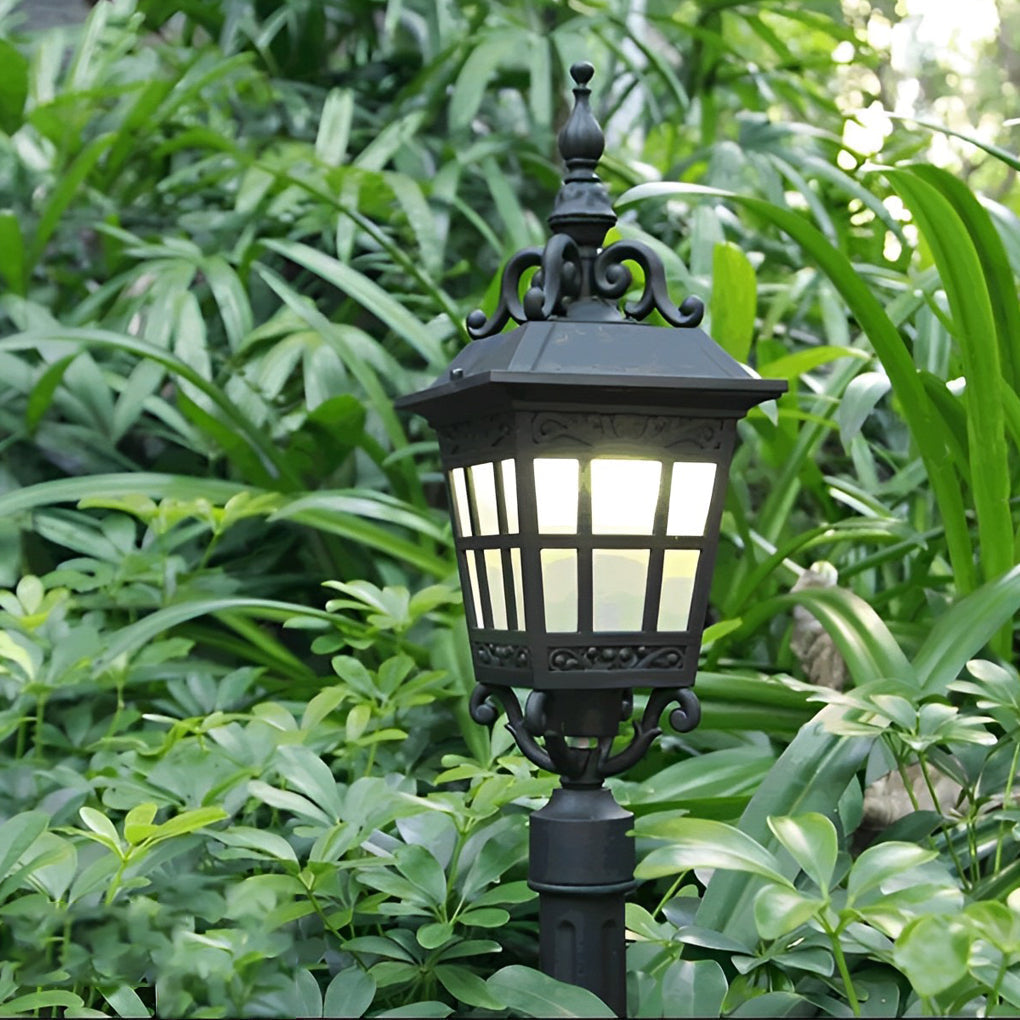 Articula European Style Glass Outdoor Post Lamp