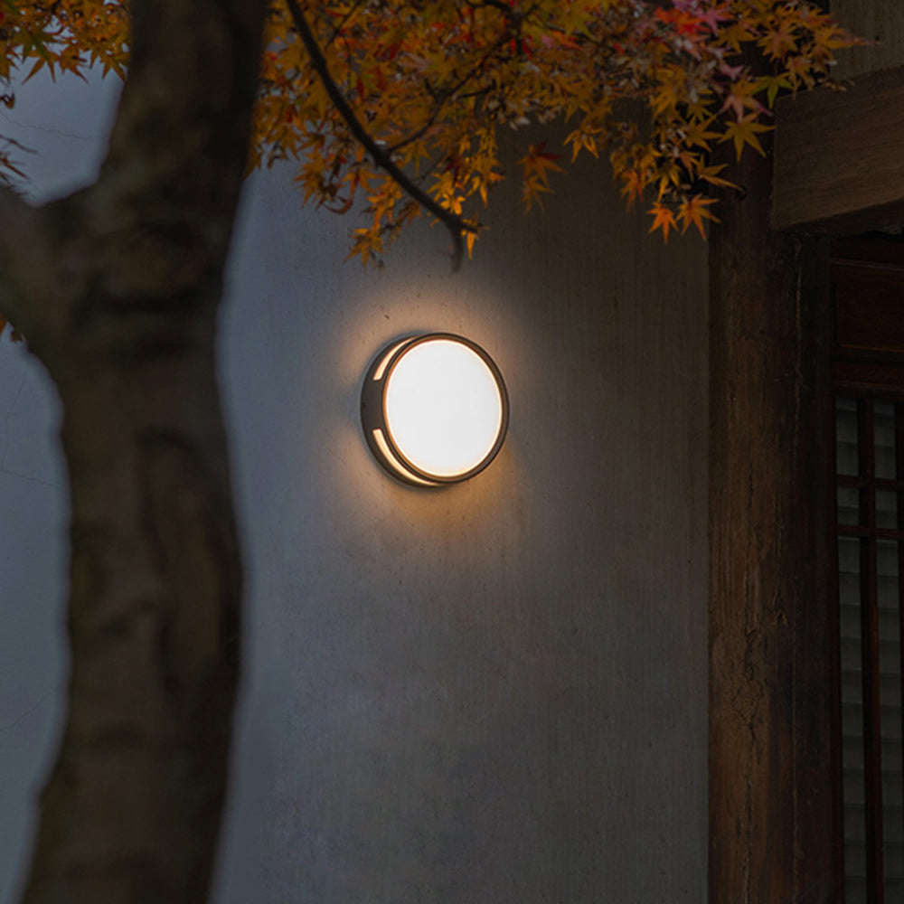 Ray Modern Round Metal/Acrylic Outdoor Waterproof Wall Lamp, Black - Neutral Decor