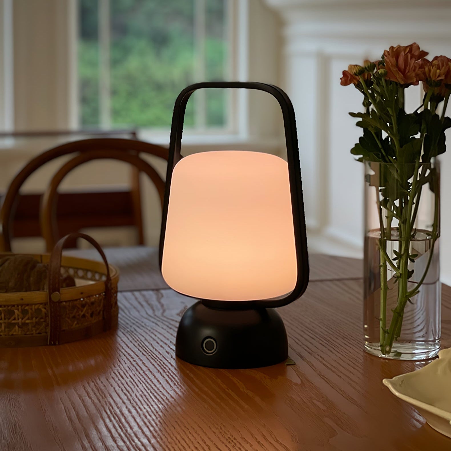 Lily Minimalist Table Lamp-Neutral Decor