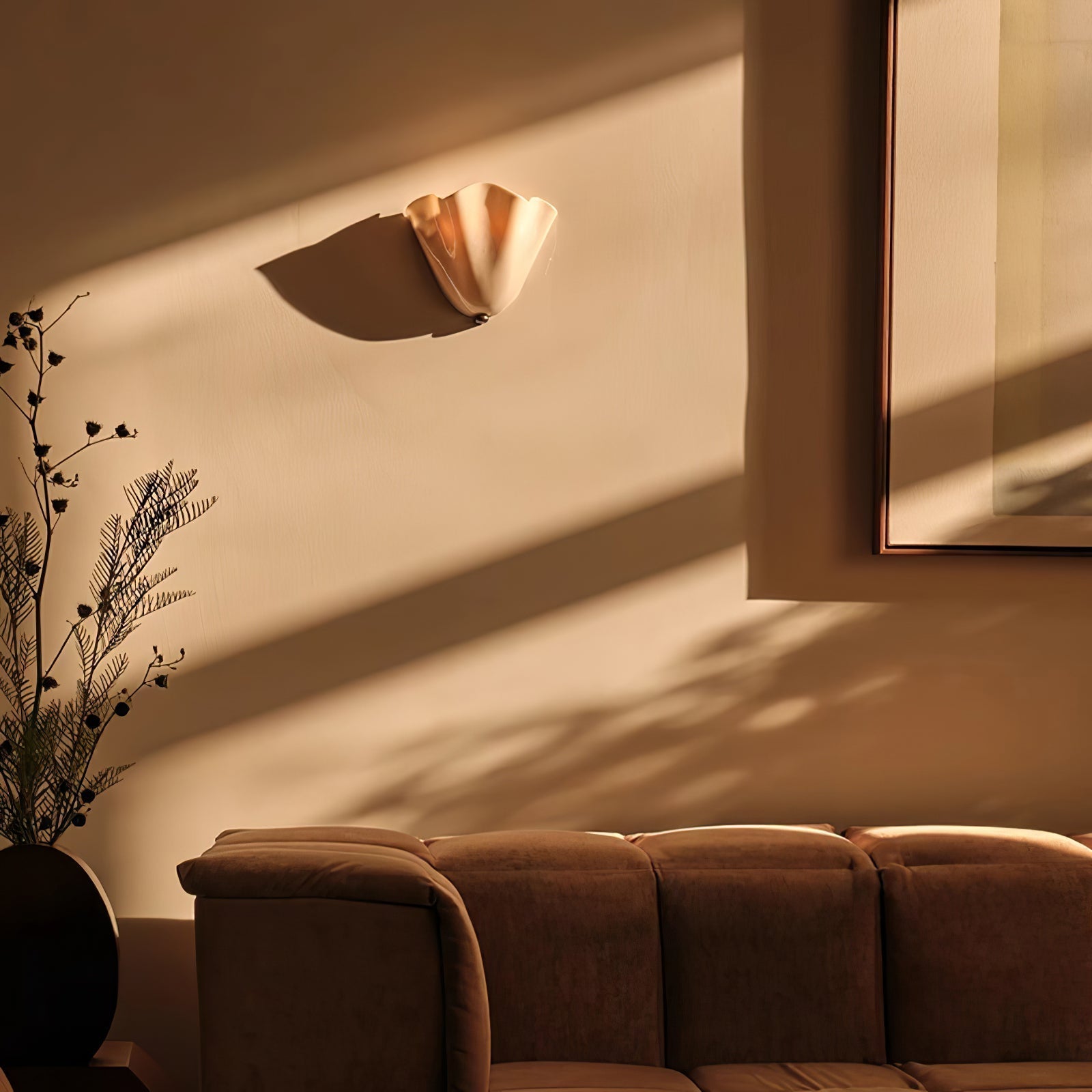 Lustra Wall Lamp Soft Curves-Neutral Decor