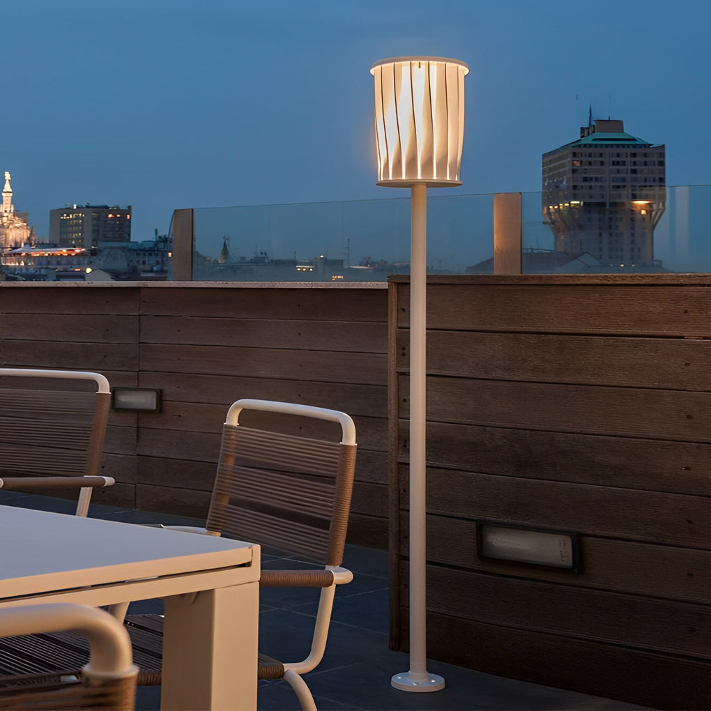 Lare Rotating Design Vertical Steel Outdoor Floor Lamp