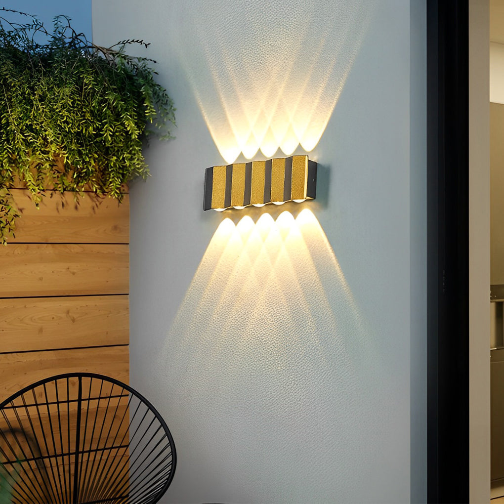 Elfin Classic Unique Outdoor Wall Light