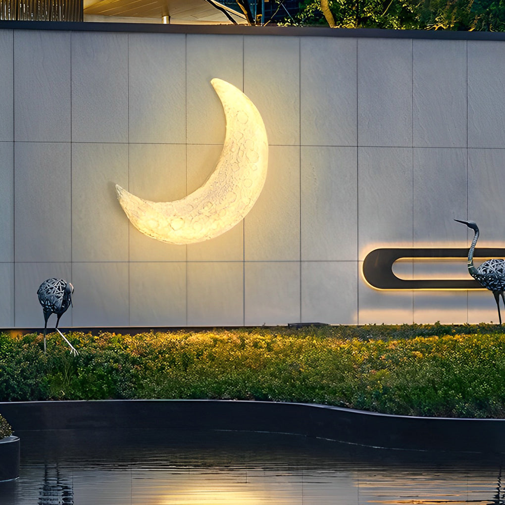 Berti Creative Moon LED Modern Resin Outdoor Wall Sconce