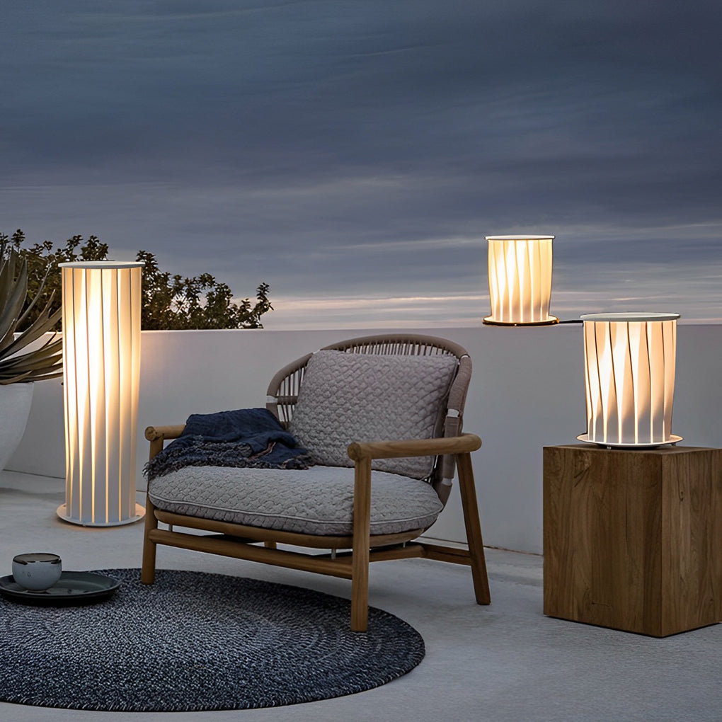 Noble Twisted Modern Solar Outdoor Lawn Lights