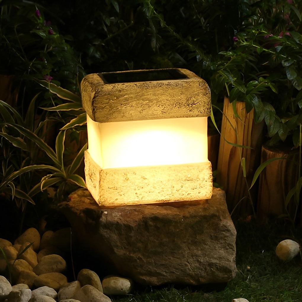 Thunder Sleek Square Solar Resin  Garden Lamp