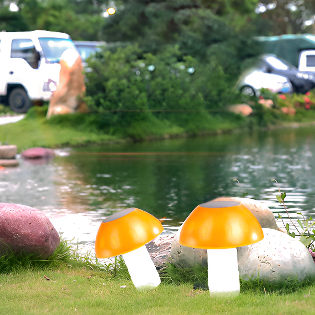 Eloie Mushroom Solar LED Plastic Outdoor Lawn Light