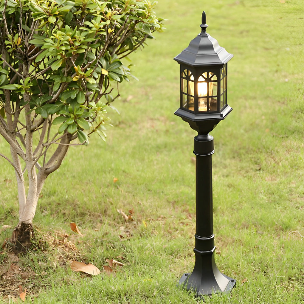 Solitary Elegant Pathway Outdoor Post Lights